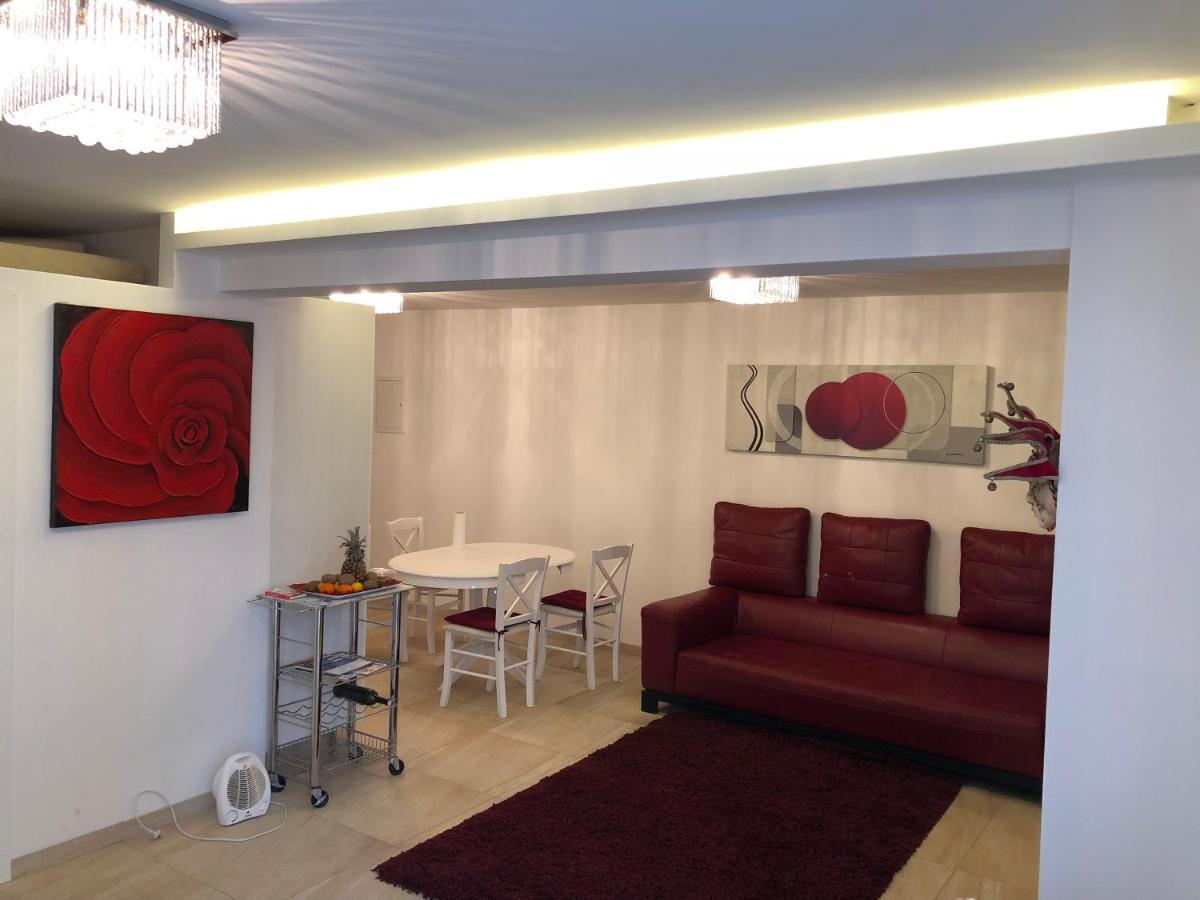 Guest House Valerija Ičići 外观 照片